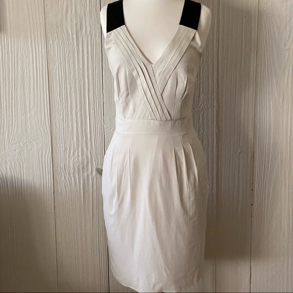 Banana Republic Monogram Collection Form Fitting Silk Dress Size 4 - Picture 3 of 14